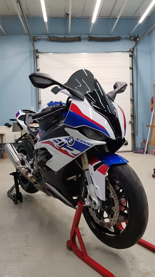BMW